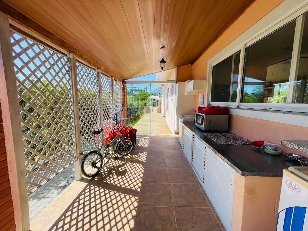 Casa em Sul do Rio, Santo Amaro da Imperatriz. 3 quartos, 320m². Imagem 14 de 15